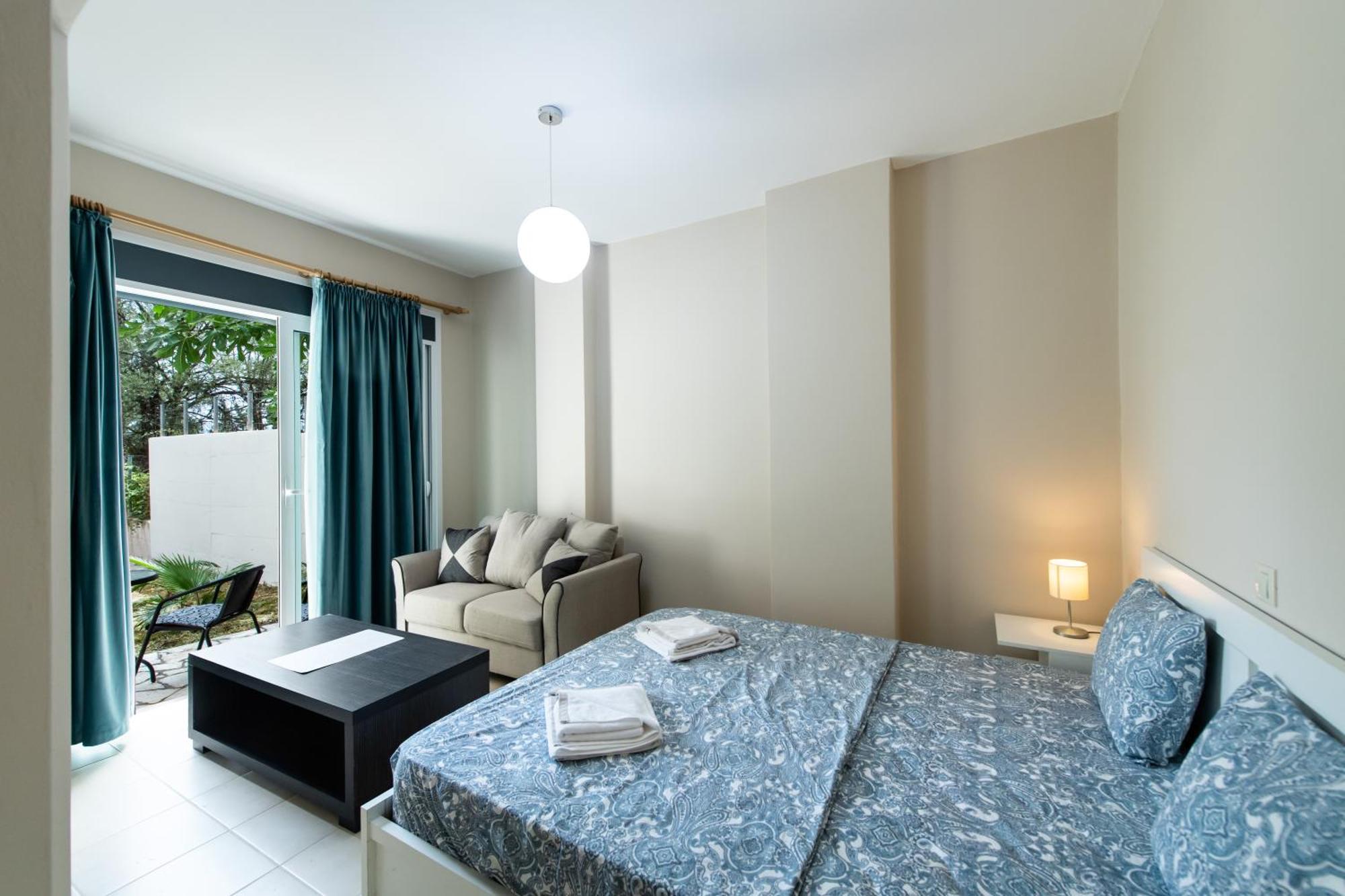 Nikiana Two Bedroom Apartment Екстериор снимка